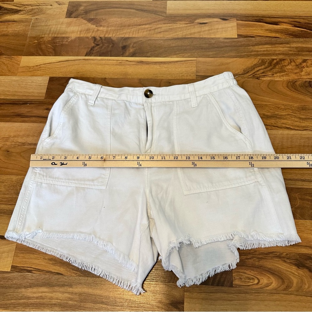 aerie White Cotton Blend Utility Shorts Frayed Hem Patch Pockets Women’s Size M - Picture 5 of 9